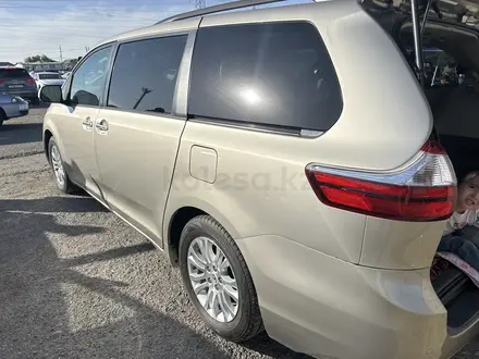 Toyota Sienna 2016 года за 13 500 000 тг. в Алматы