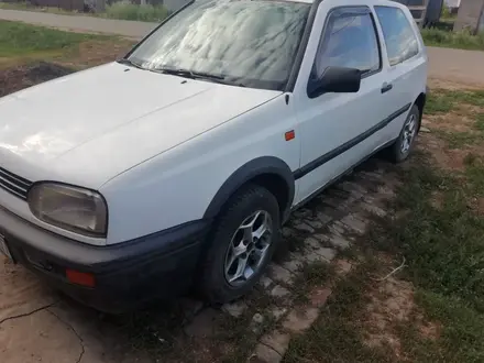 Volkswagen Golf 1995 года за 1 400 000 тг. в Уральск