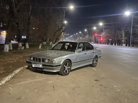 BMW 520 1990 года за 1 300 000 тг. в Павлодар