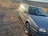 Volkswagen Passat 1991 годаfor700 000 тг. в Караганда – фото 2