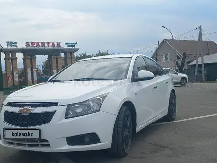 Chevrolet Cruze 2012 года за 3 200 000 тг. в Семей