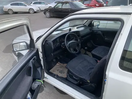 Volkswagen Golf 1994 года за 790 000 тг. в Караганда – фото 4