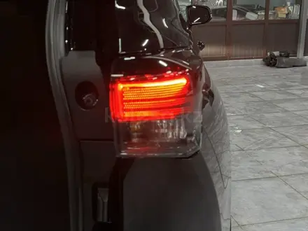 Toyota Highlander 2023 года за 45 000 000 тг. в Шымкент – фото 42