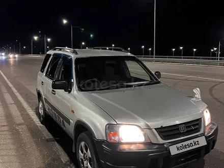 Honda CR-V 1996 года за 1 600 000 тг. в Алматы – фото 3
