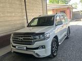 Toyota Land Cruiser 2017 года за 30 000 000 тг. в Алматы – фото 2