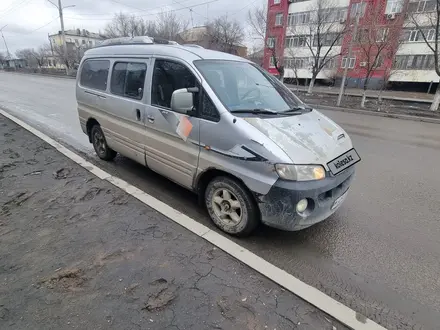 Hyundai Starex 2004 годаүшін2 000 000 тг. в Сатпаев – фото 3