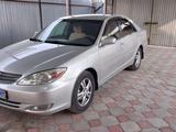 Toyota Camry 2002 года за 5 000 000 тг. в Алматы – фото 2