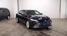 Toyota Camry 2019 года за 11 990 000 тг. в Астана – фото 3