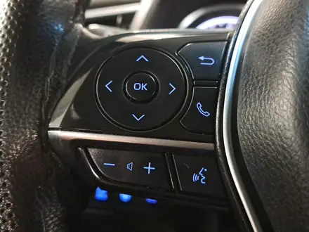 Toyota Camry 2019 года за 11 990 000 тг. в Астана – фото 23