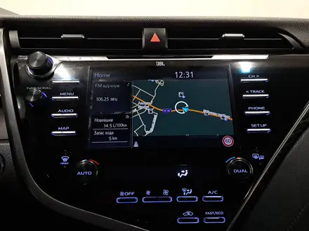 Toyota Camry 2019 года за 11 990 000 тг. в Астана – фото 24
