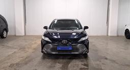 Toyota Camry 2019 года за 11 990 000 тг. в Астана – фото 2