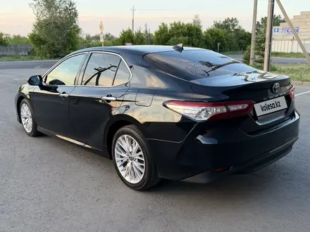 Toyota Camry 2018 года за 12 900 000 тг. в Павлодар – фото 12