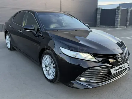 Toyota Camry 2018 года за 12 900 000 тг. в Павлодар – фото 3