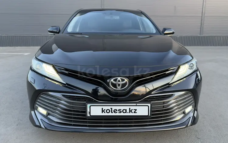 Toyota Camry 2018 года за 12 900 000 тг. в Павлодар