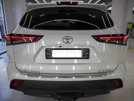 Toyota Highlander 2023 года за 27 000 000 тг. в Алматы – фото 4