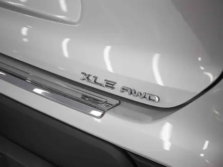 Toyota Highlander 2023 года за 27 000 000 тг. в Алматы – фото 5