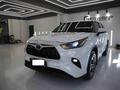 Toyota Highlander 2023 года за 27 000 000 тг. в Алматы – фото 3