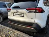 Toyota RAV4 2021 года за 18 000 000 тг. в Павлодар – фото 5