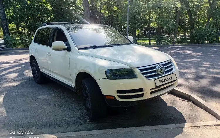 Volkswagen Touareg 2005 годаүшін4 300 000 тг. в Алматы