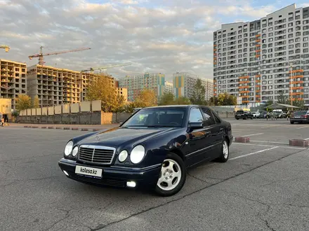 Mercedes-Benz E 320 1996 года за 3 450 000 тг. в Алматы – фото 3