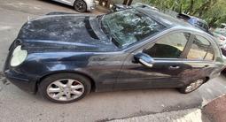 Mercedes-Benz C 180 2002 года за 2 200 000 тг. в Алматы – фото 5