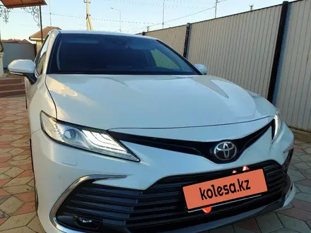 Toyota Camry 2021 года за 20 000 000 тг. в Атырау – фото 12