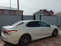 Toyota Camry 2021 года за 17 500 000 тг. в Атырау – фото 21
