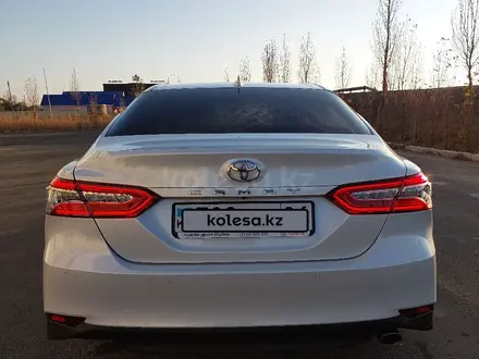 Toyota Camry 2021 года за 17 500 000 тг. в Атырау – фото 22