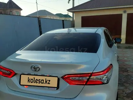 Toyota Camry 2021 года за 17 500 000 тг. в Атырау – фото 10
