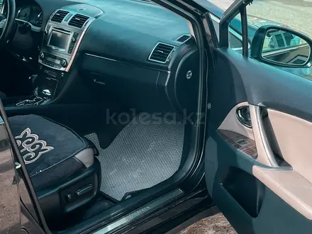 Toyota Avensis 2013 года за 7 350 000 тг. в Атырау – фото 10