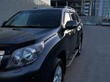 Toyota Land Cruiser Prado 2012 года за 18 700 000 тг. в Астана – фото 2