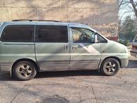 Hyundai Starex 2004 годаfor3 000 000 тг. в Шымкент