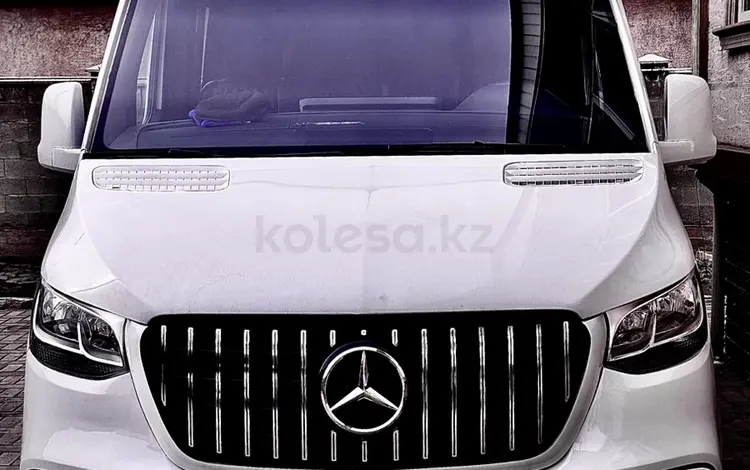 Mercedes-Benz Sprinter 2018 года за 28 000 000 тг. в Алматы