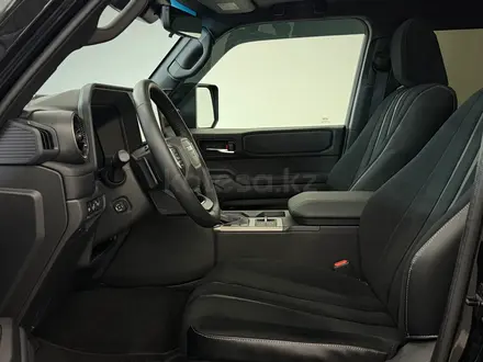 Toyota Land Cruiser Prado Luxe+ 2025 года за 44 000 000 тг. в Астана – фото 12