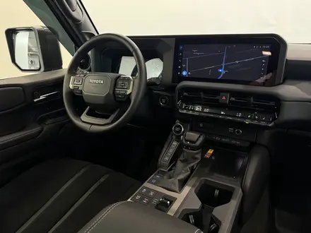 Toyota Land Cruiser Prado Luxe+ 2025 года за 44 000 000 тг. в Астана – фото 13