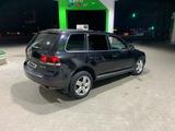 Volkswagen Touareg 2005 годаүшін2 100 000 тг. в Павлодар – фото 3