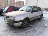 Volkswagen Golf 1993 года за 1 400 000 тг. в Астана