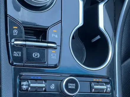 Kia K5 2021 года за 11 000 000 тг. в Алматы – фото 14