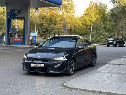 Kia K5 2021 года за 11 000 000 тг. в Алматы – фото 2