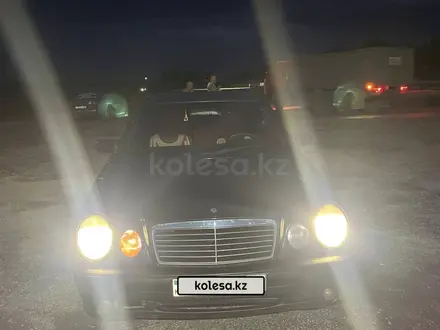 Mercedes-Benz E 200 1996 года за 1 900 000 тг. в Караганда