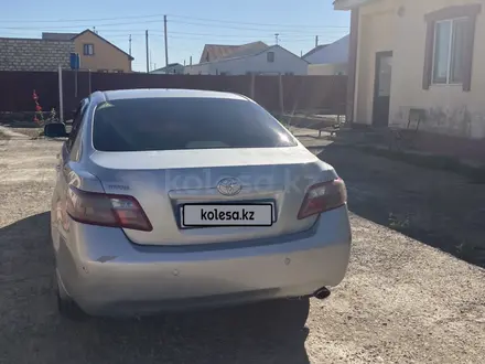 Toyota Camry 2007 года за 4 000 000 тг. в Атырау – фото 5