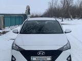 Hyundai Accent 2021 года за 8 500 000 тг. в Талдыкорган – фото 2