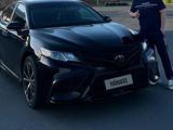 Toyota Camry 2020 года за 8 800 000 тг. в Уральск – фото 3