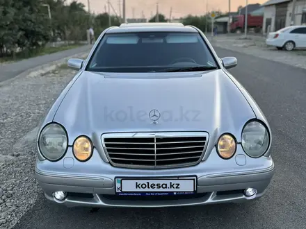 Mercedes-Benz E 320 2001 года за 4 100 000 тг. в Туркестан – фото 3