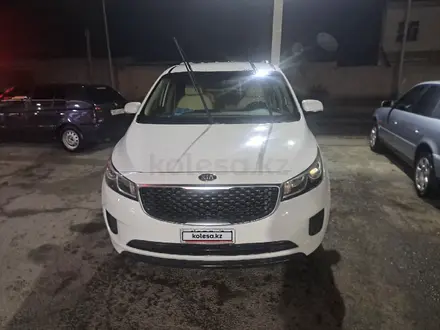 Kia Carnival 2016 года за 7 500 000 тг. в Шымкент