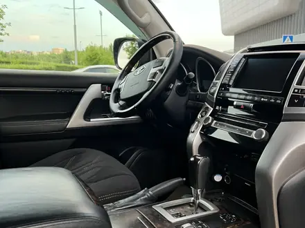 Toyota Land Cruiser 2015 года за 18 000 000 тг. в Астана – фото 4