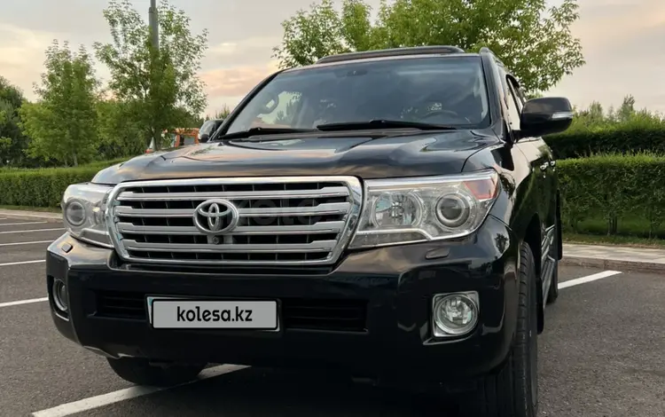 Toyota Land Cruiser 2015 года за 18 000 000 тг. в Астана
