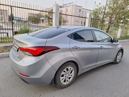 Hyundai Elantra 2015 года за 3 900 000 тг. в Атырау – фото 3