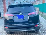 Toyota RAV4 2018 года за 11 000 000 тг. в Уральск – фото 5