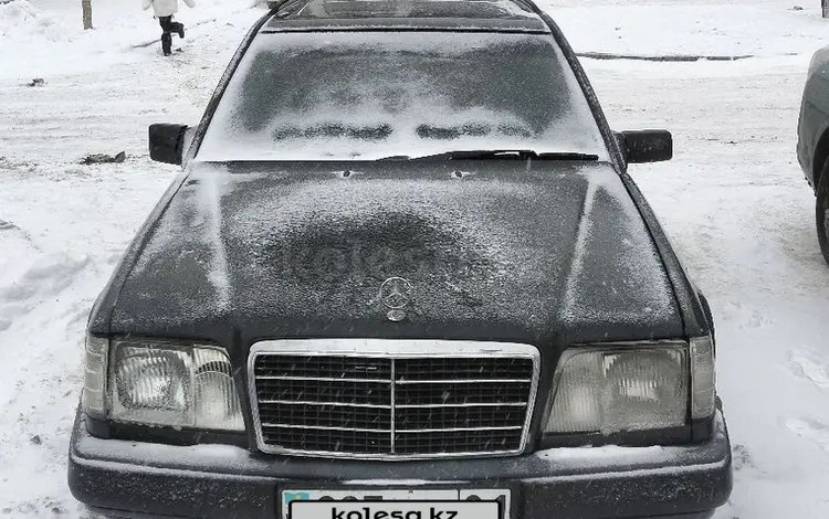 Mercedes-Benz E 200 1993 года за 1 300 000 тг. в Астана